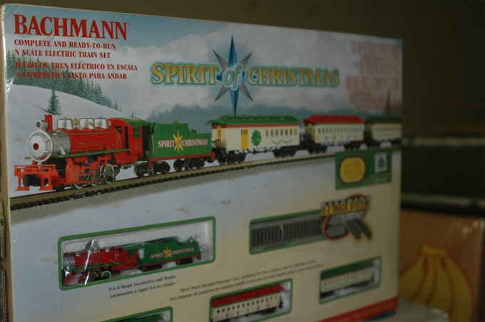 Grossman Auction Pictures From November 29, 2013 - 1305 W 80th St. Cleveland Ohio 44102