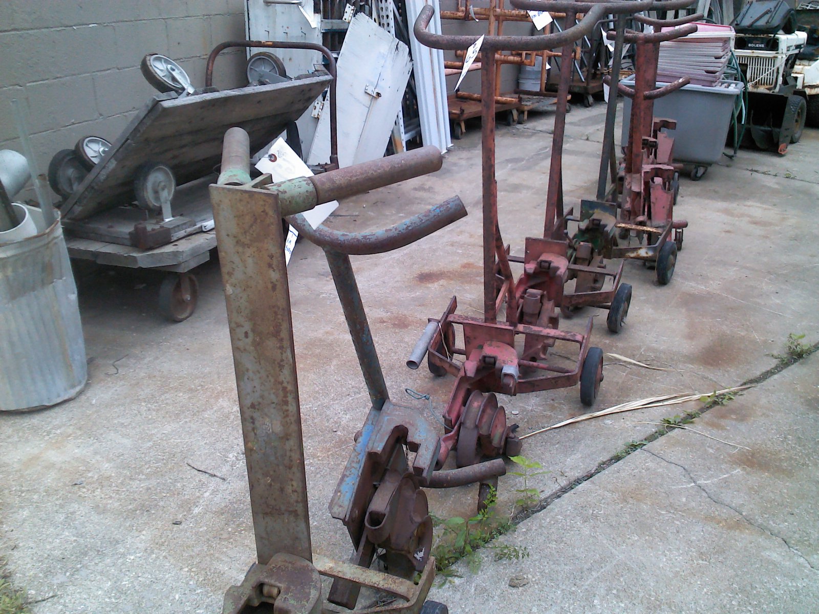 Grossman Auction Pictures From October 1, 2013 - 20298 St. Clair Ave  Cleveland Ohio 44119
