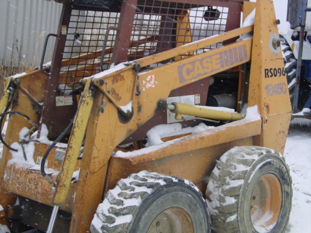 Grossman Auction Pictures From December 3, 2006 - 1305 W 80th St. Cleveland, OH<