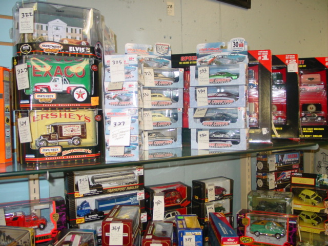 Grossman Auction Pictures From June 6, 2010 - 1305 W 80th St, Cleveland, OH  44102