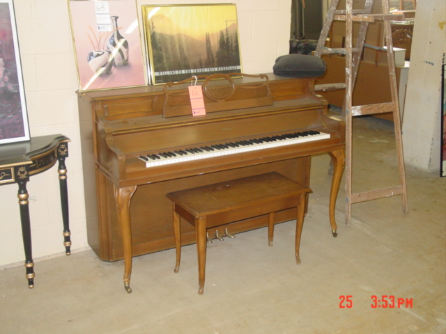 Grossman Auction Pictures From September 30, 2007 - 1305 W 80th St Cleveland, Ohio