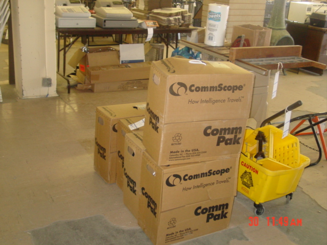 Grossman Auction Pictures From November 9, 2007 - Space Place Storage at 8945 Fr