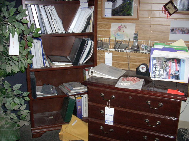 Grossman Auction Pictures From January 26, 2010 - 3936 Colorado Ave Sheffield Village OH 44054